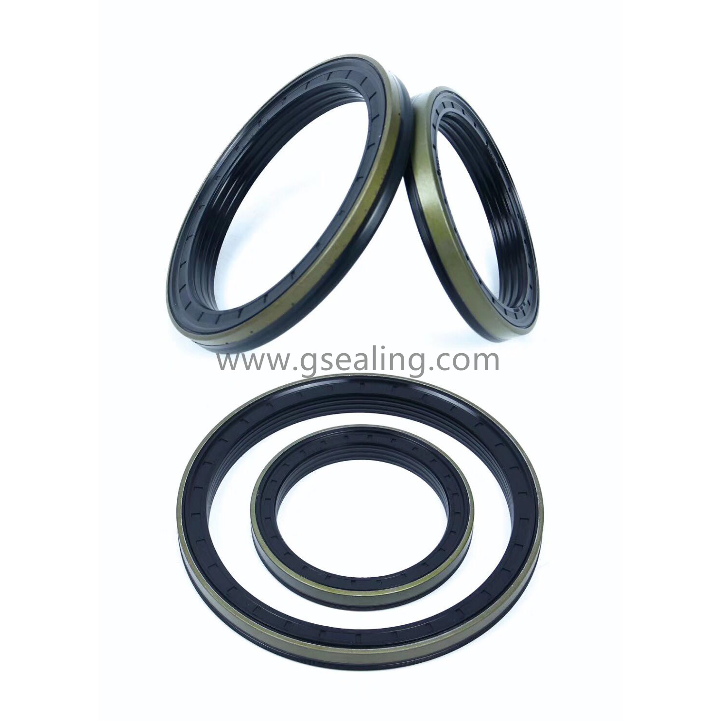 Tractor shaft combine oil seal